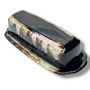 Pfaltzgraff Vintage Brown Glaze Drip Gourmet Stoneware Covered Butter Dish 7.75"